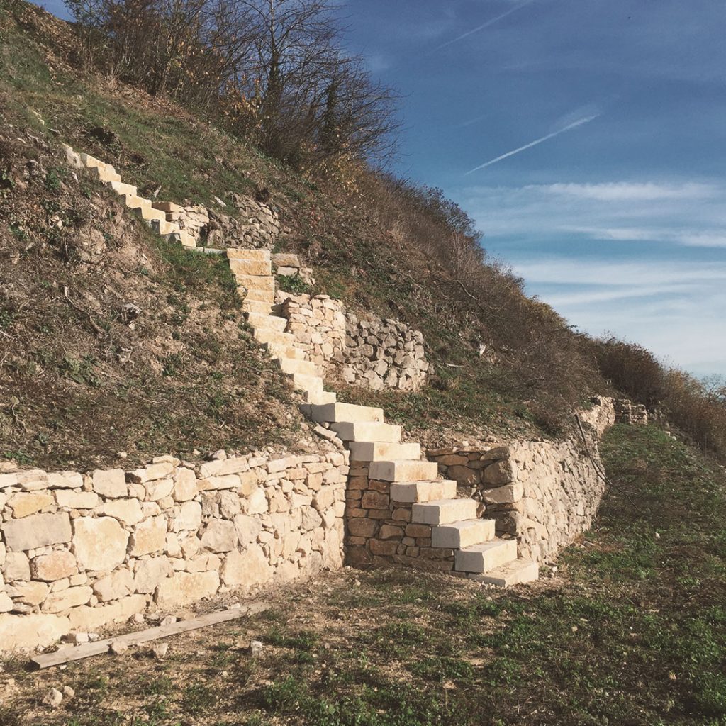 LB-Aussenanlagen-Mauer-01