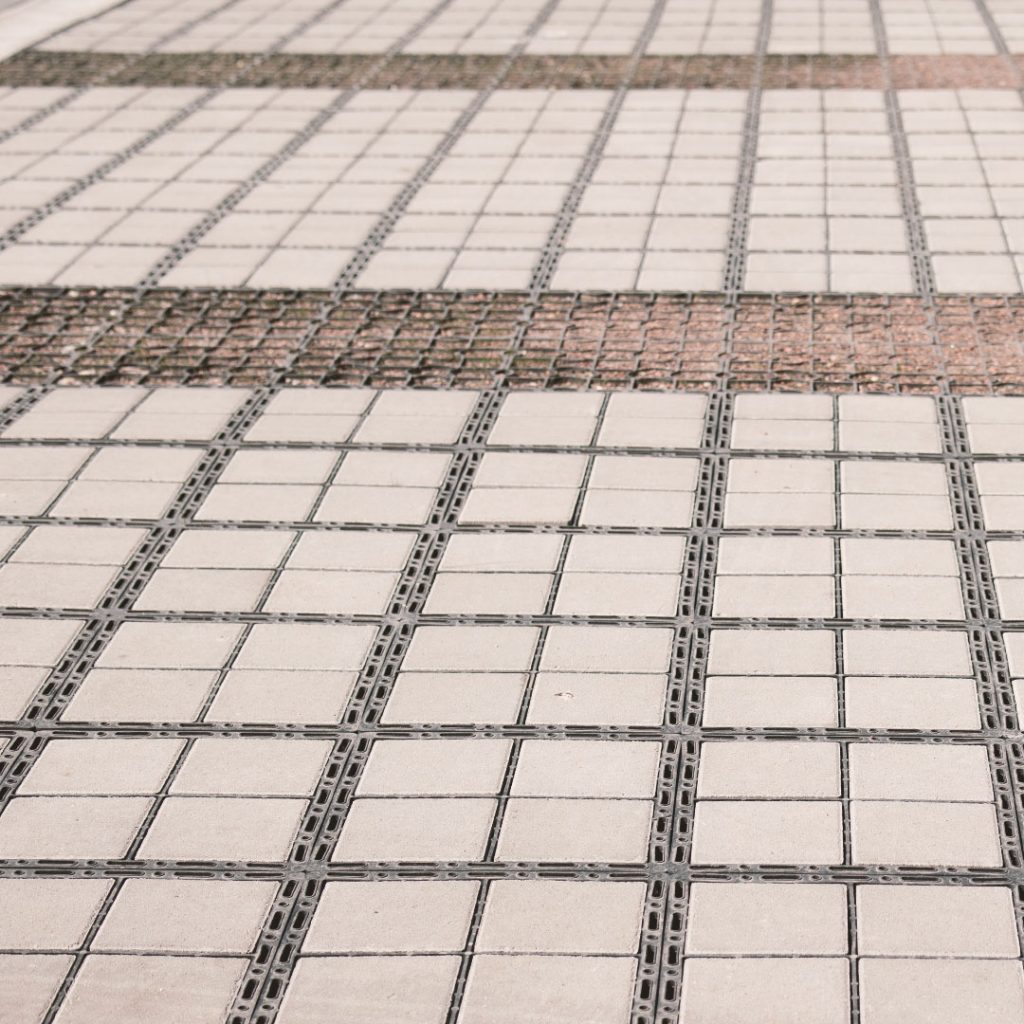 LB-Strassenbau-Parkplatz02-04